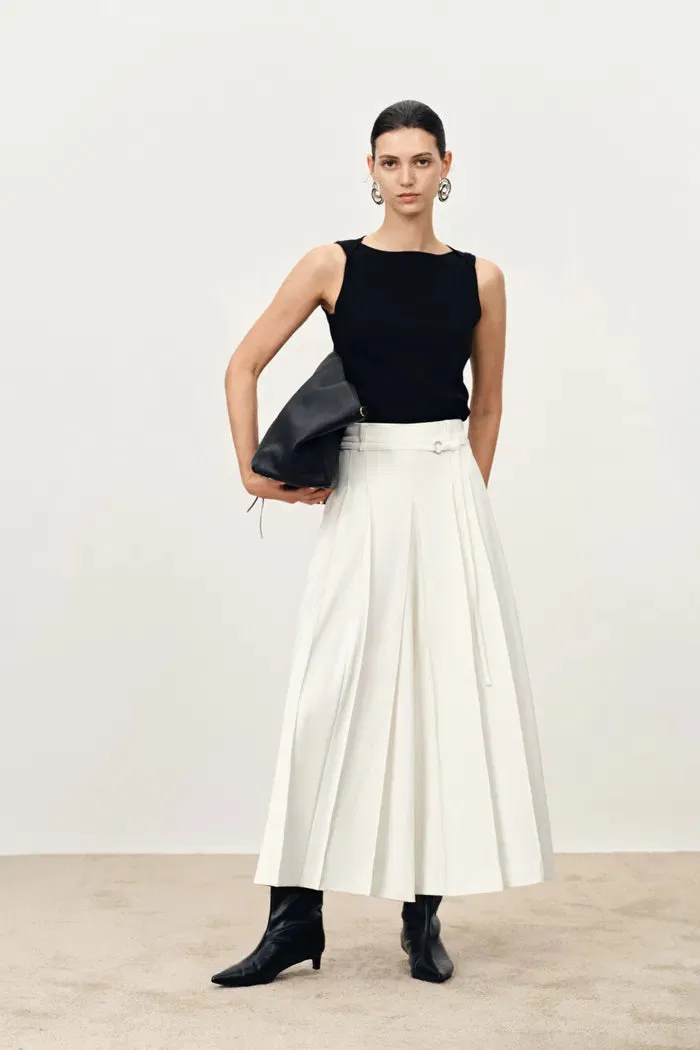 Mignon Anti Transparency Wide Leg Culottes in Lightweight Suiting sold by Fabrique product image thumbnail 2