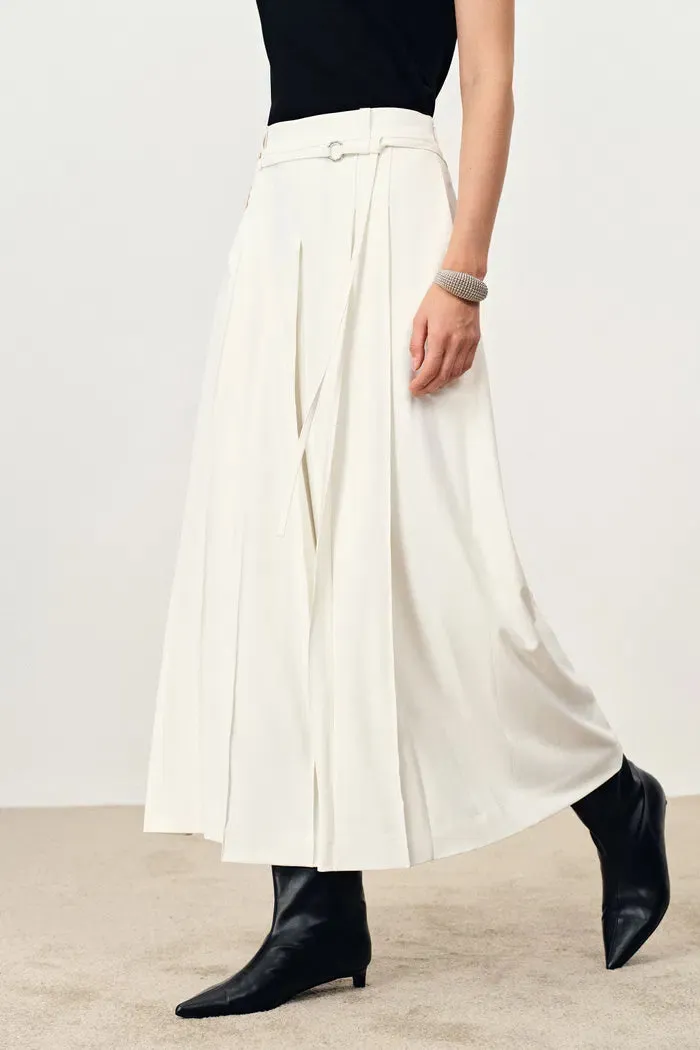 Mignon Anti Transparency Wide Leg Culottes in Lightweight Suiting sold by Fabrique product image thumbnail 3