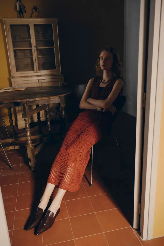 Grazia Heart Shaped Openwork Sleeveless Top and Skirt Set in Linen Blend sold by Fabrique product image thumbnail 3