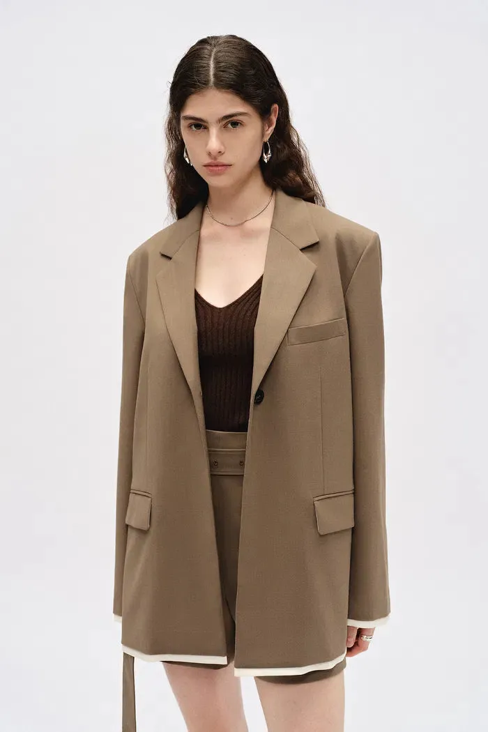 Prevernae Structured Blazer in Fine Wool Blend sold by Fabrique product image thumbnail 2