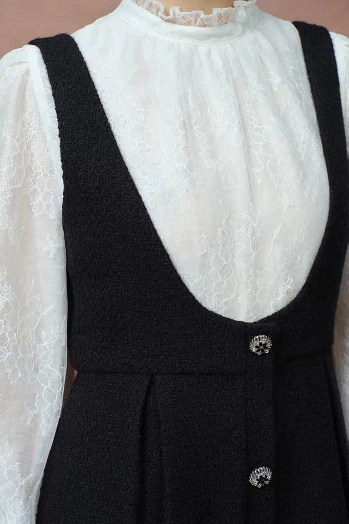 Julie Two Piece Dress in Lace and Tencel-Linen with French Bouclé sold by Fabrique product image thumbnail 4