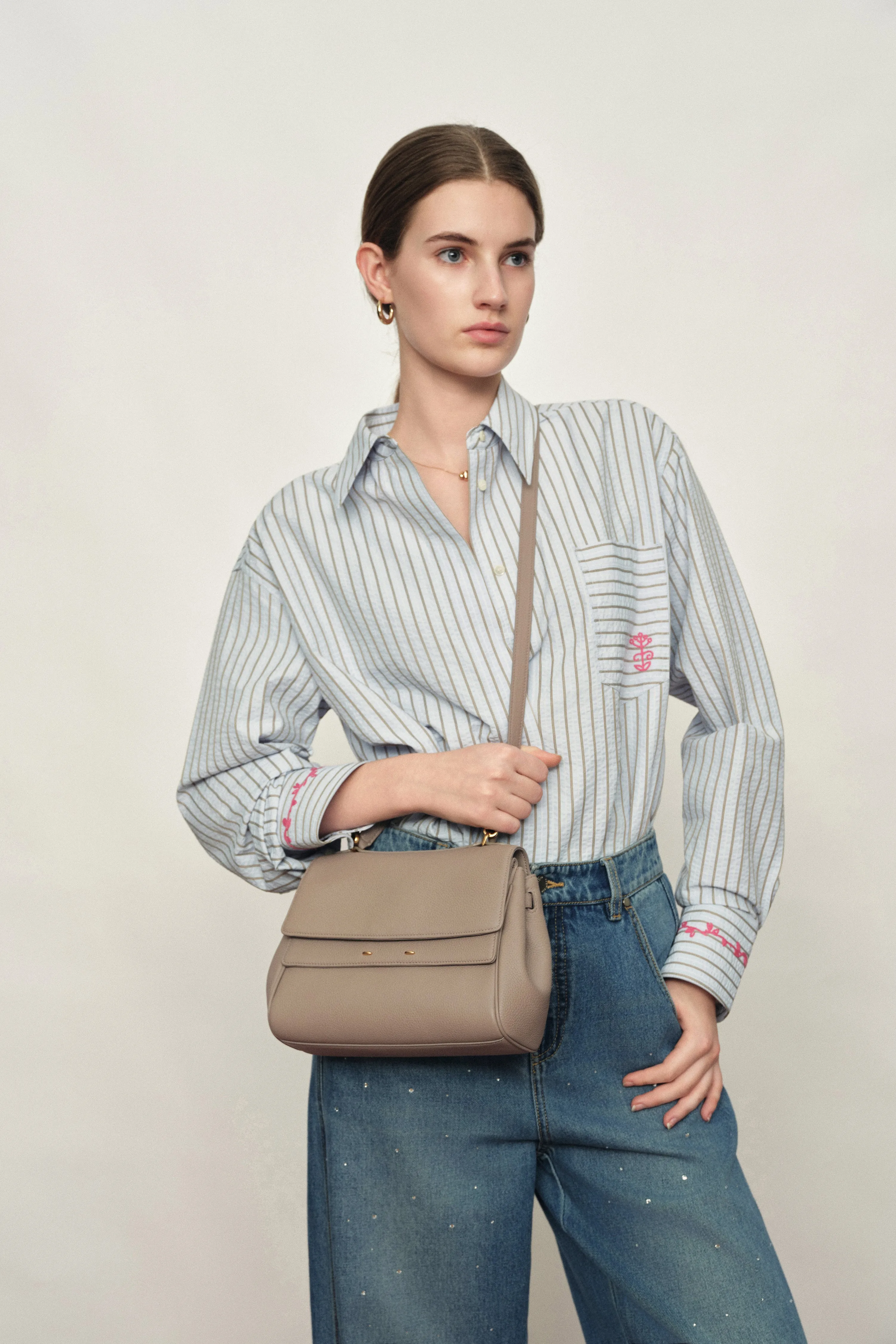 Rialto Small Handbag in Pebble-Grain Top-Grain Cowhide Leather sold by Fabrique product image thumbnail 5