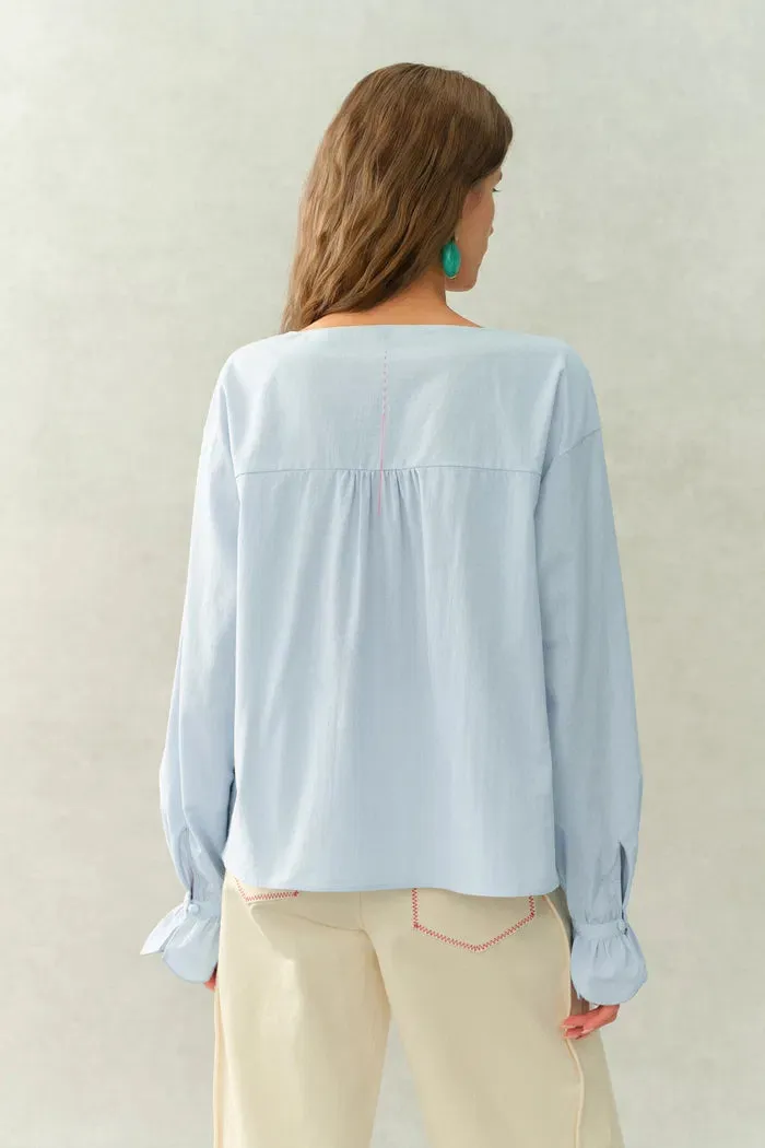 Janus Lace-Trim V-Neck Shirt In Crinkle Cotton sold by Fabrique product image thumbnail 4