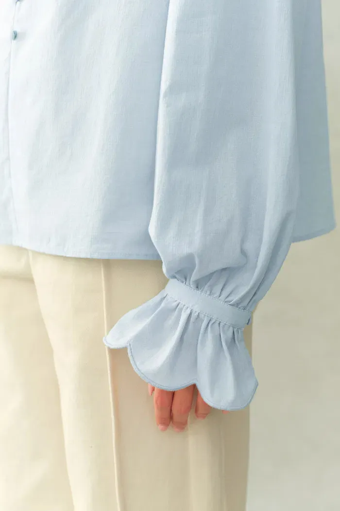 Janus Lace-Trim V-Neck Shirt In Crinkle Cotton sold by Fabrique product image thumbnail 5