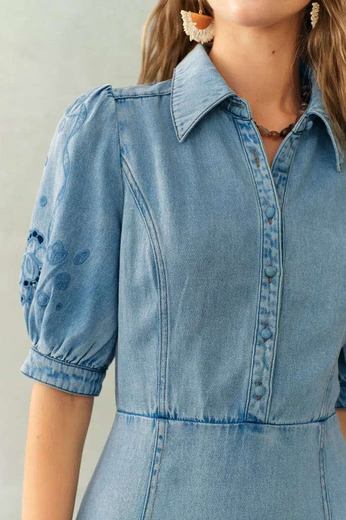 Vinetta Puff Sleeve Dress in Cotton Linen Denim sold by Fabrique product image thumbnail 5