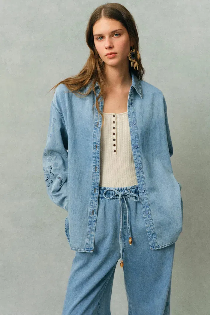 Vinetta Embroidered Shirt in Cotton-Linen Denim sold by Fabrique product image thumbnail 5