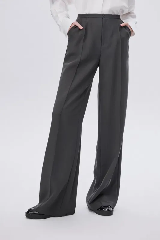 Greta Sculpted Curve Pants made by Fabrique