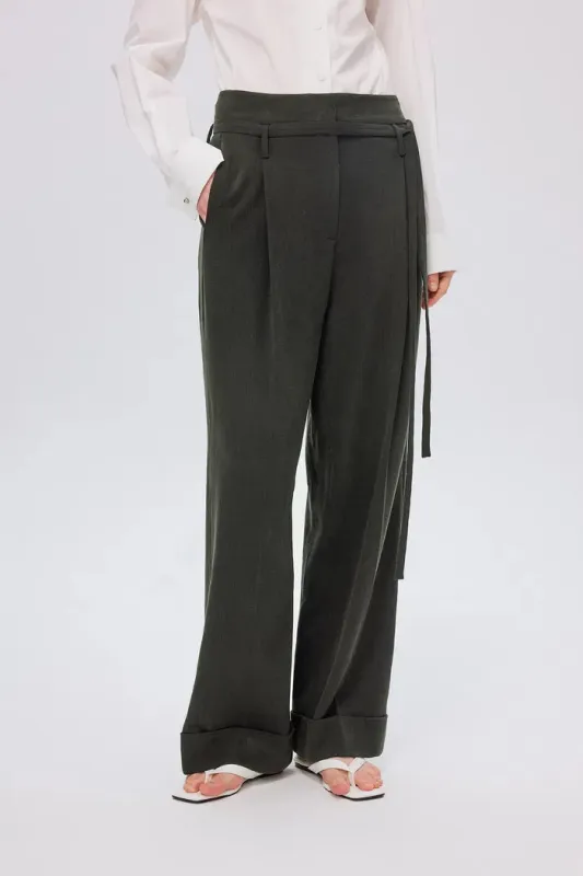Suma High Waisted Straight Leg Pants in Tencel Lyocell Blend made by Fabrique