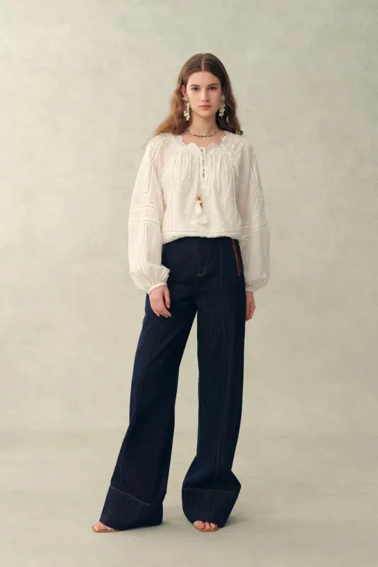 Amaya Puff-Sleeve Long Sleeve Top in Lace made by Fabrique