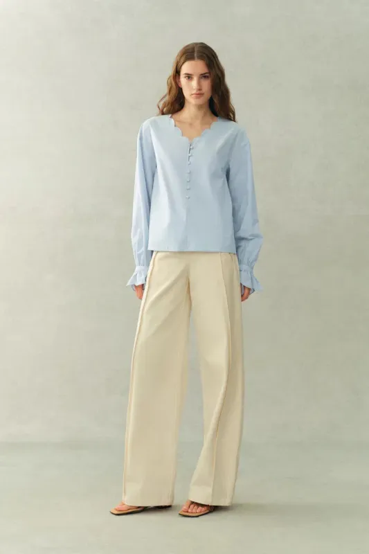 Janus Lace-Trim V-Neck Shirt In Crinkle Cotton made by Fabrique