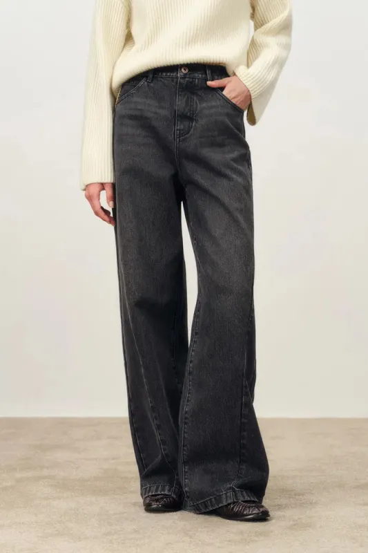 Astrid Slanted Side Seam Barrel Jeans in Cotton Denim made by Fabrique