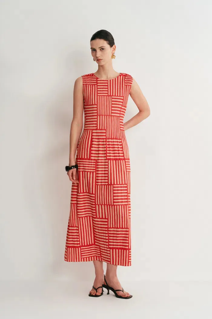 Lim Printed Pleated Maxi Dress sold by Fabrique product image thumbnail 4