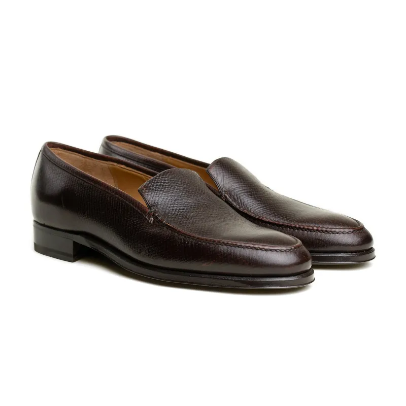 Style Y33521 - Saddle Brown Hatchgrain sold by Mehra