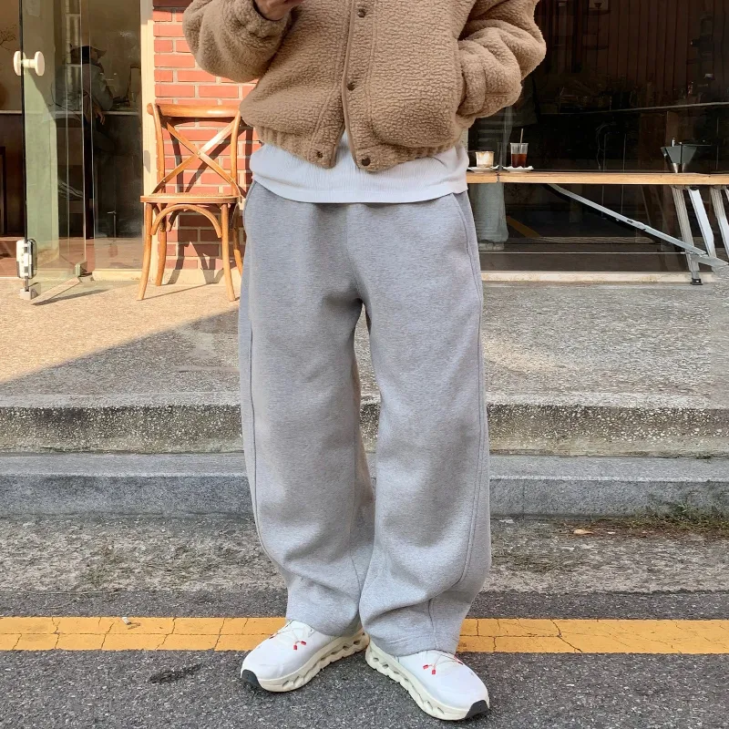 RT No. 12431 LOOSE STRAIGHT SWEATPANTS sold by Real Takai