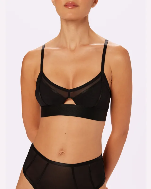 ブラジャー [Alo Yoga] Mesh Dream Glow Bra Mesh Dream Glow Bra - Black | ALO