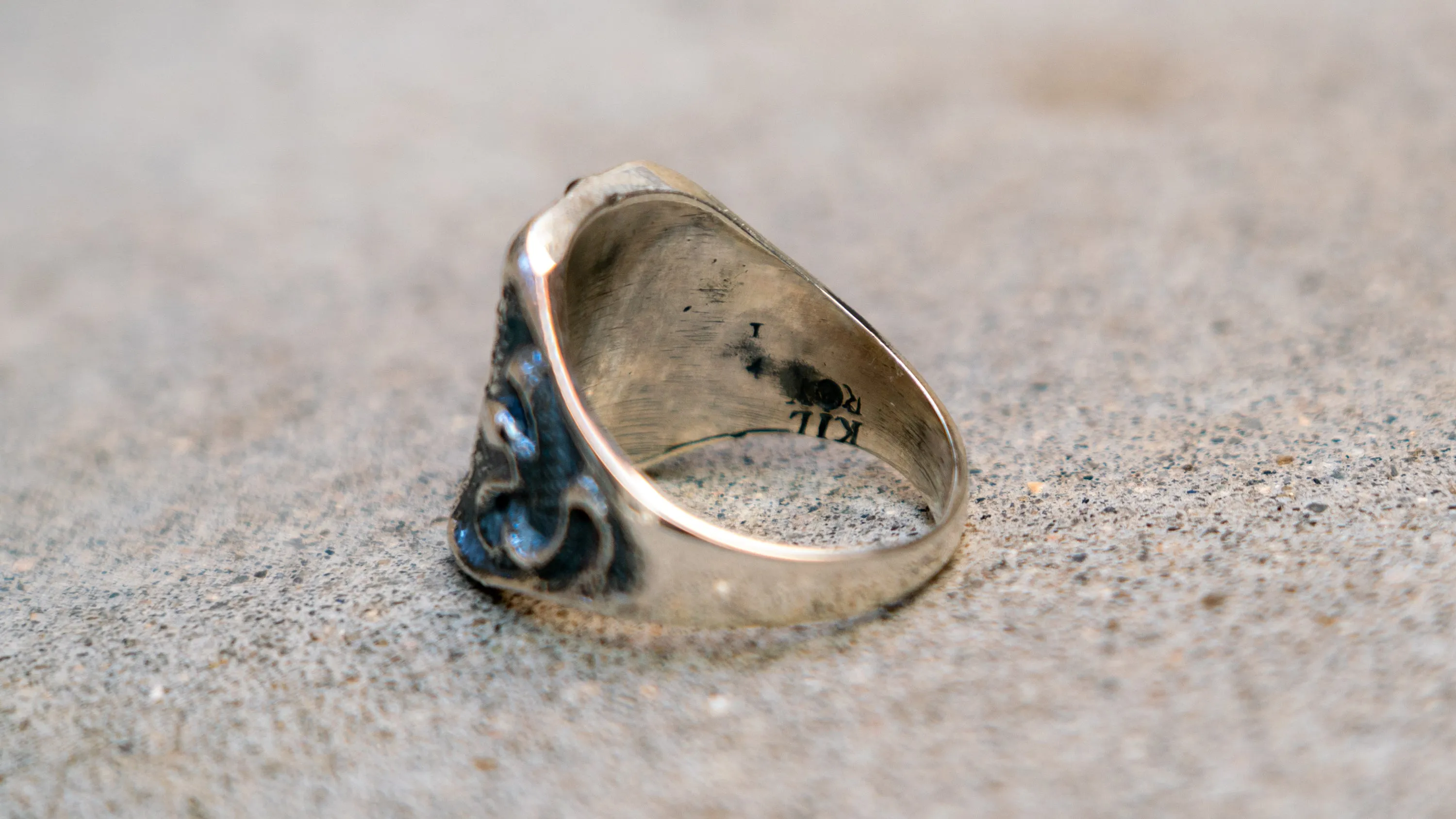 Kilroy Horse Rider Ring sold by Kilroy-VTG product image thumbnail 4