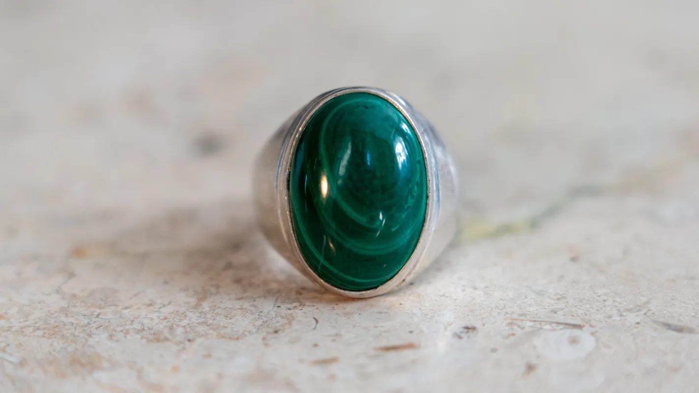 Heavy Malachite Cabochon Ring Size-11 made by Kilroy-VTG