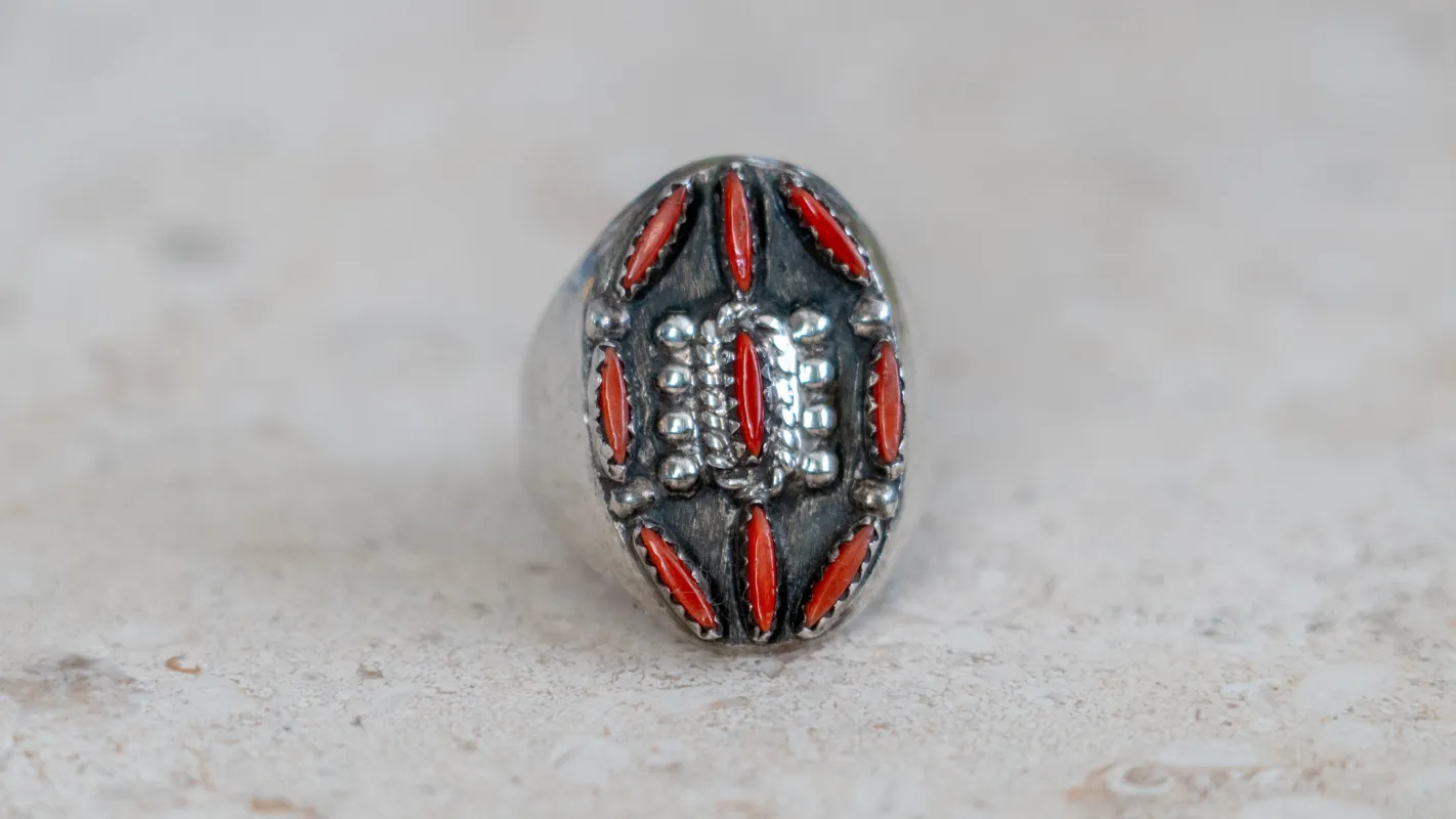 Large 19 Gram 1960s Zuni Petite Point Coral Inlay Size-11 made by Kilroy-VTG