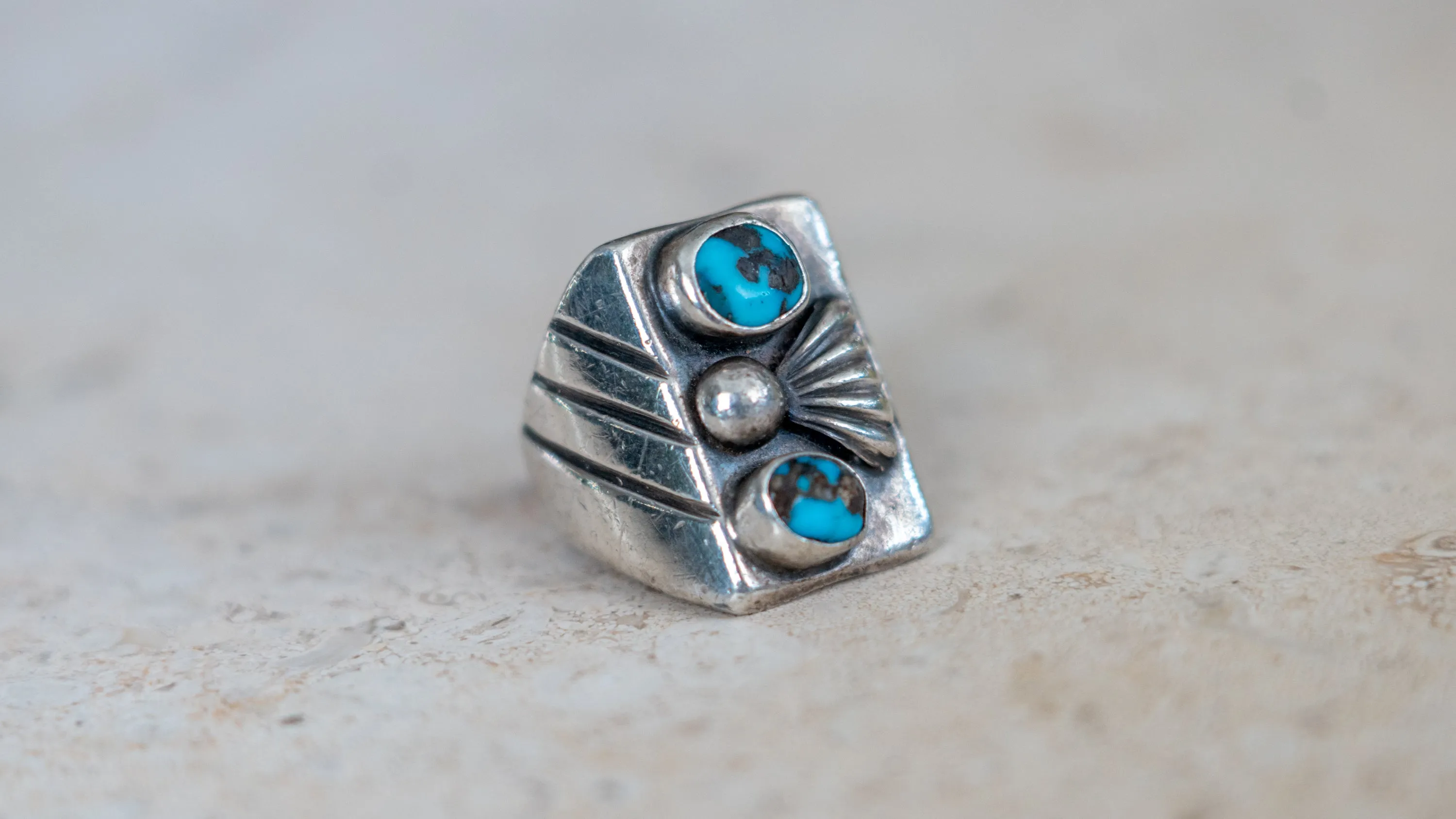 Chunky Mid Century Double Turquoise Inlay Ring Size-8.5 sold by Kilroy-VTG product image thumbnail 2
