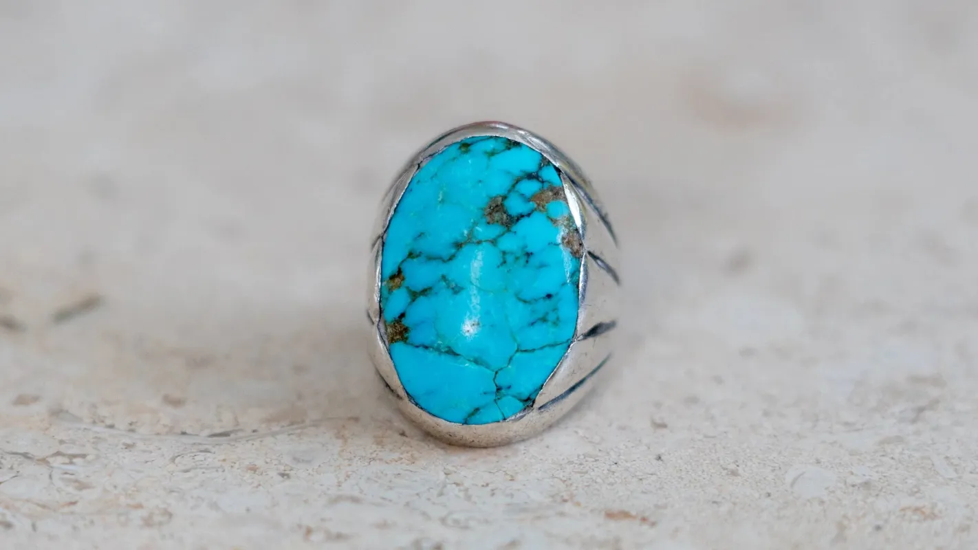Huge Mid Century Bell Trading Scalloped Shank Turquoise Ring Size-9.5 made by Kilroy-VTG