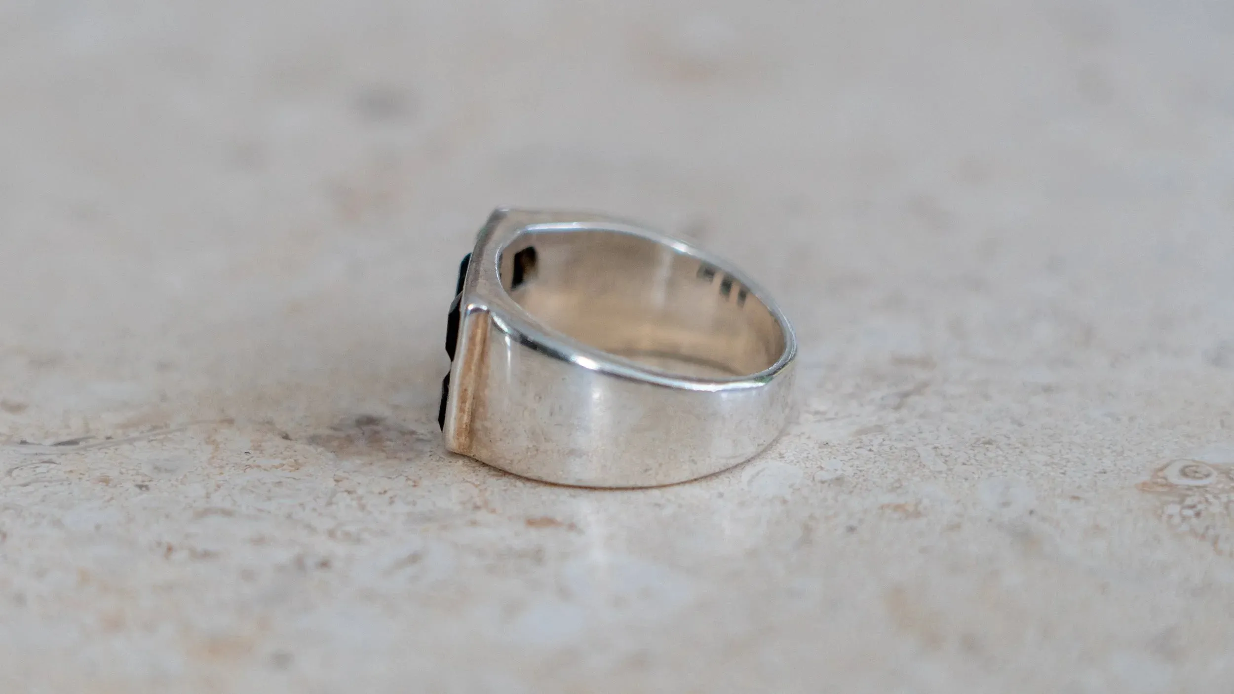 Unique 6 Piece Hematite Inlay Ring Size-11 sold by Kilroy-VTG product image thumbnail 5