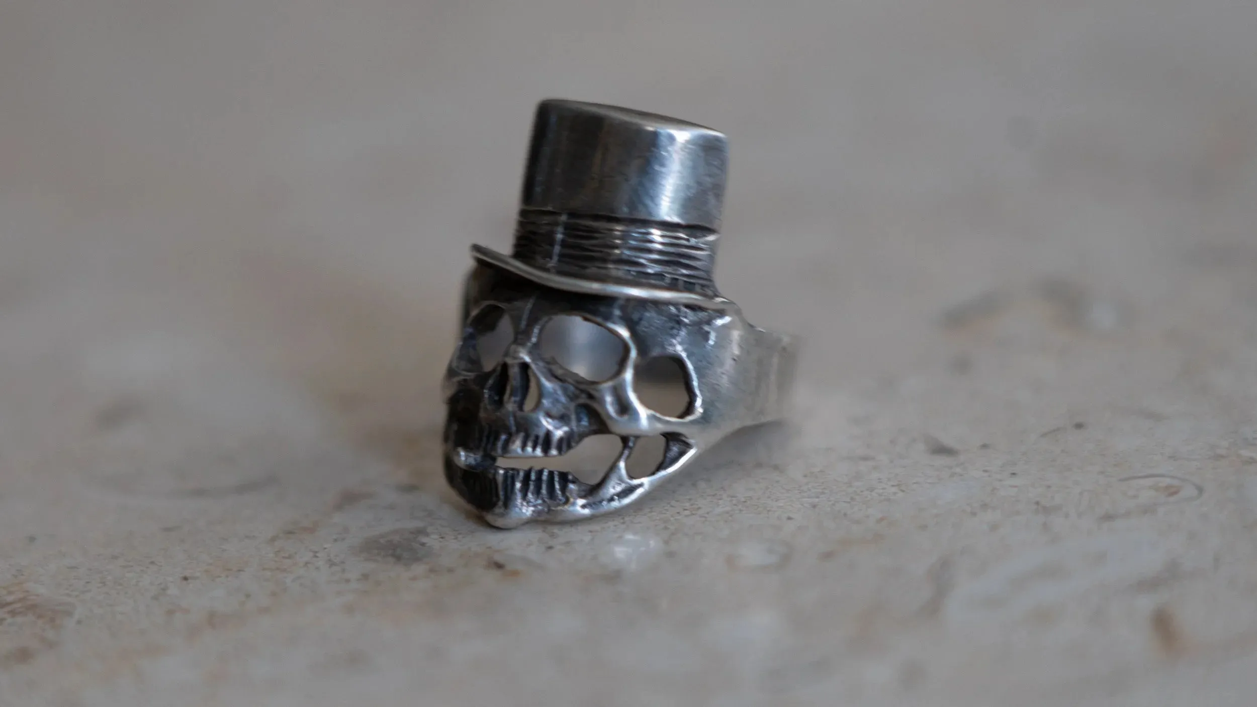 1980s Solid Sterling "Mr. Lucky" Skull Biker Ring Size-11 sold by Kilroy-VTG product image thumbnail 5