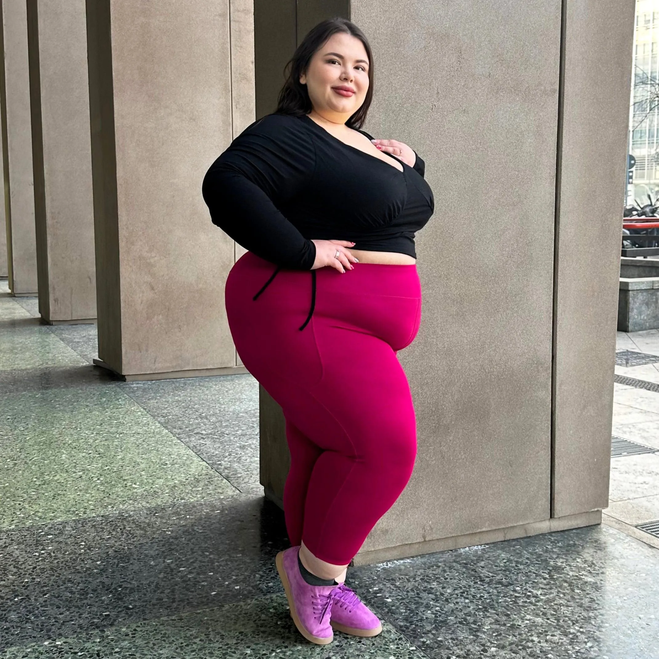 Squat Proof Leggings - Short sold by Snag Tights product image thumbnail 3