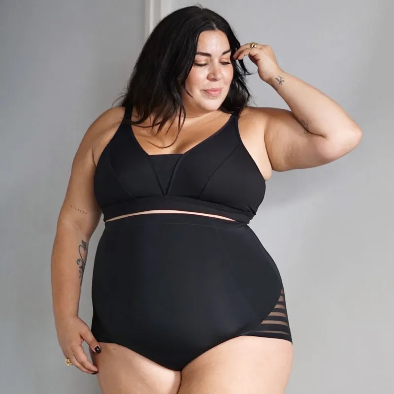 Smoothwear Super High Waist Panties - Black made by Snag Tights