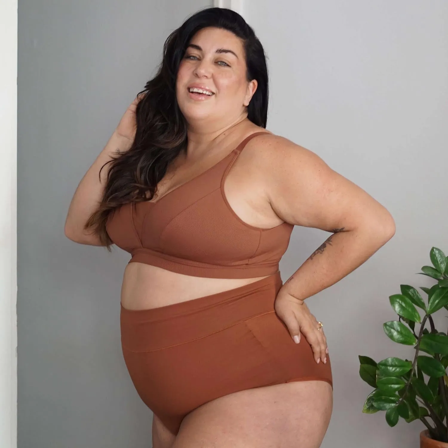 Organic Cotton Super High Waist Panties - Root Beer sold by Snag Tights product image thumbnail 3