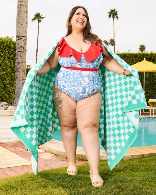 Big Softee Towel - Checkerboard - Mint/White sold by Snag Tights