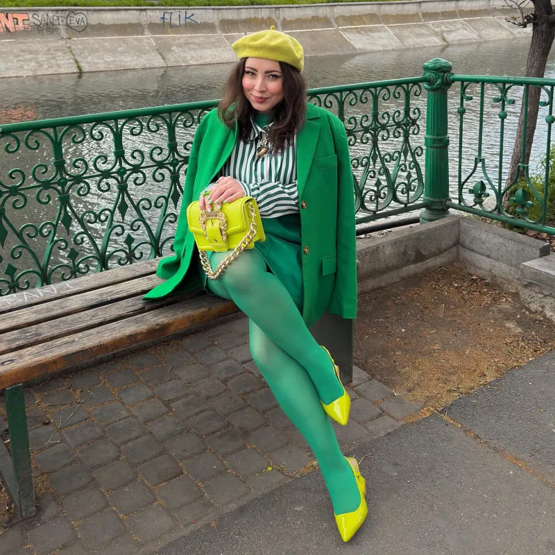 Sheer 30 Den Pantyhose - Craic sold by Snag Tights