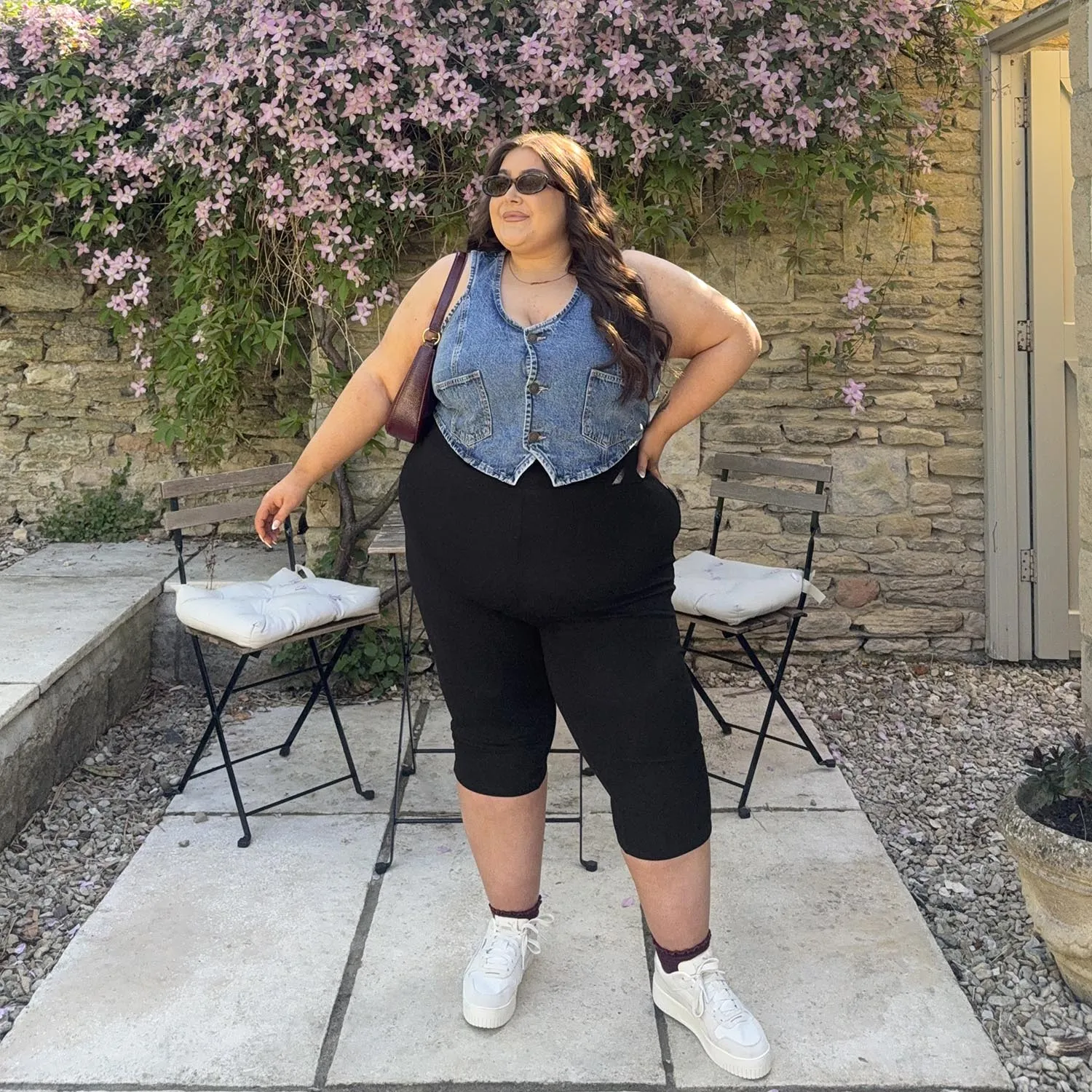 Squat-Proof Capri Leggings - Black sold by Snag Tights product image thumbnail 2