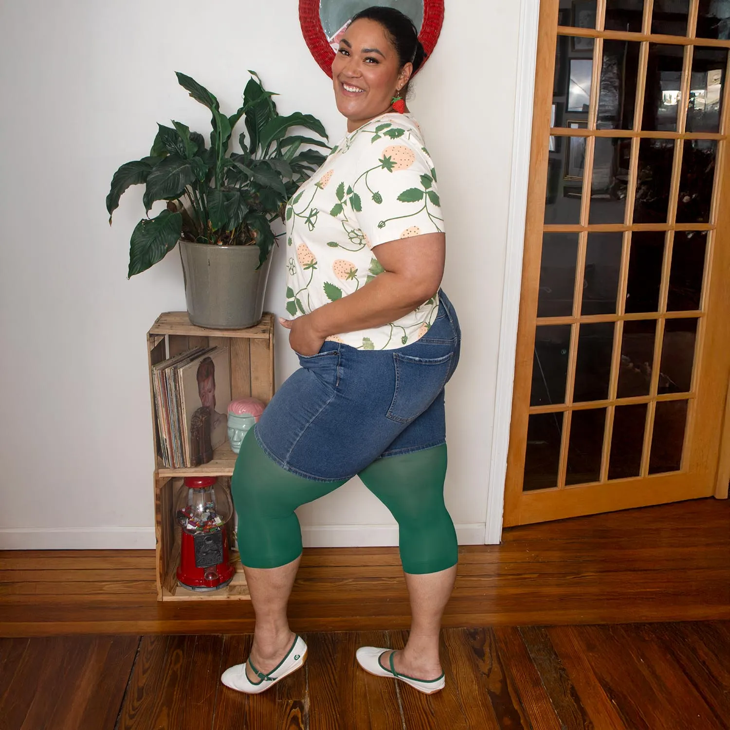 Stay Cool Capri Tights - Foliage sold by Snag Tights product image thumbnail 3