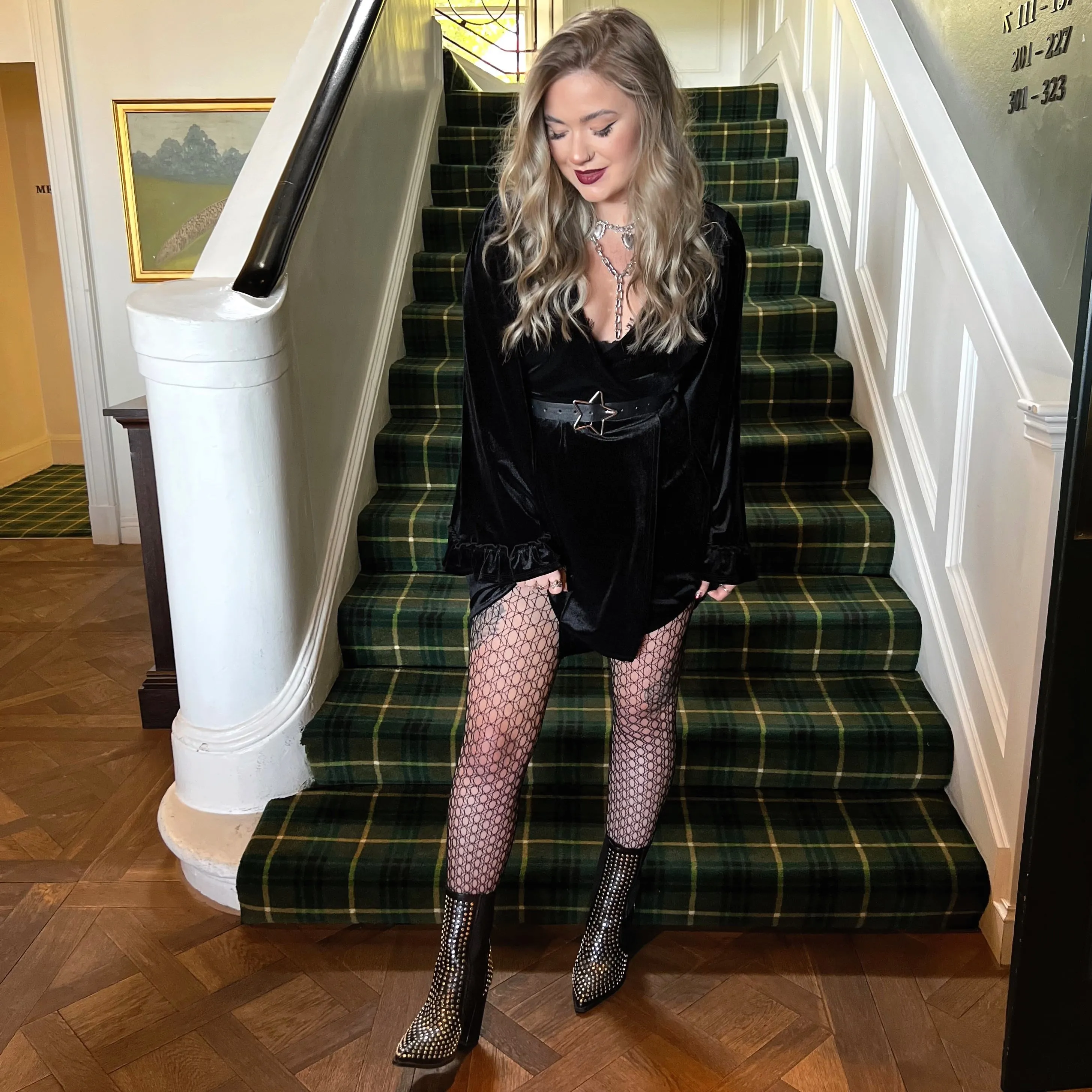 Gilded Glamour sold by Snag Tights product image thumbnail 3