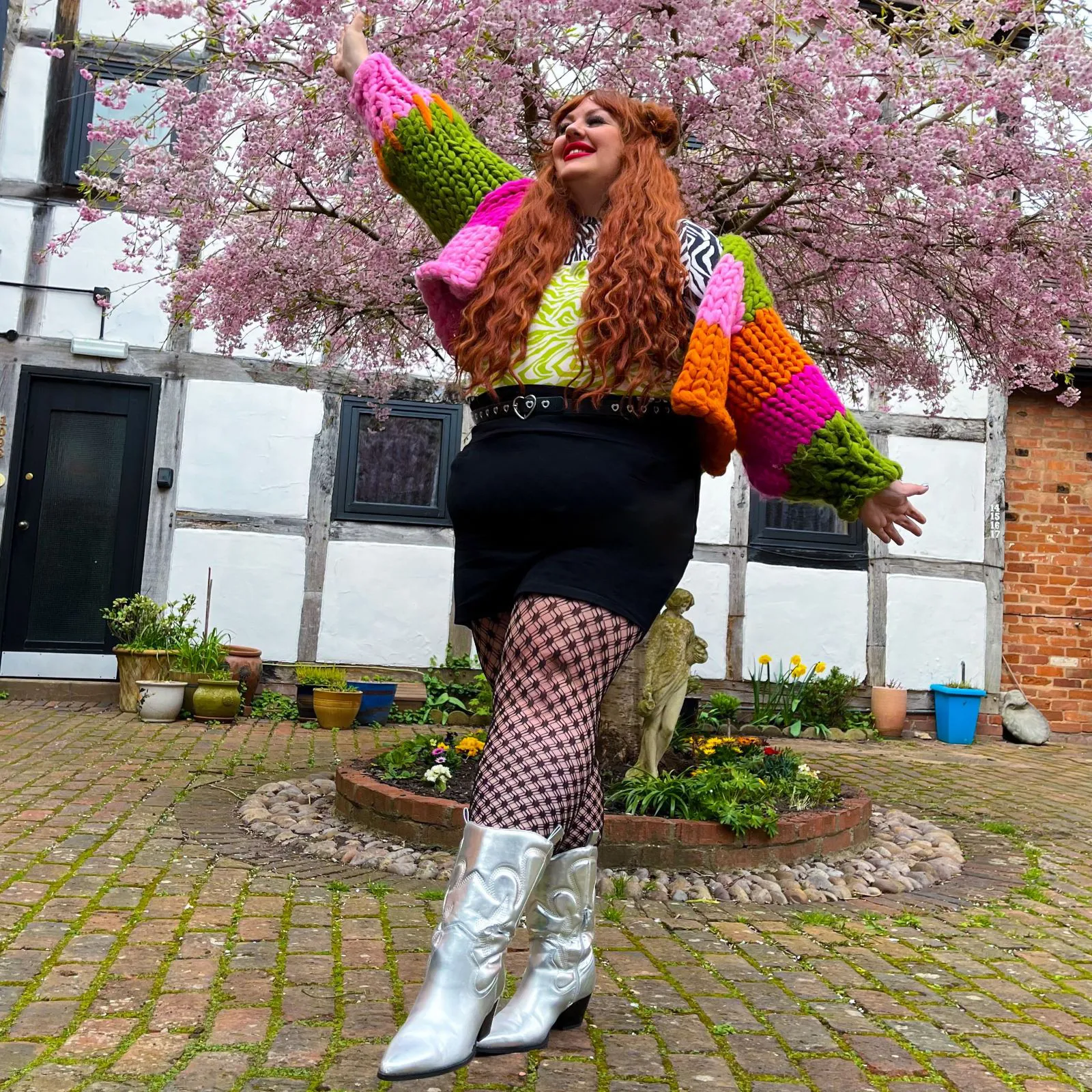 Fishnet Stars - Black sold by Snag Tights product image thumbnail 3