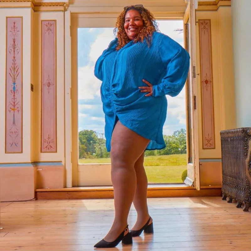 Sheer 30 Den Pantyhose - Fudge sold by Snag Tights