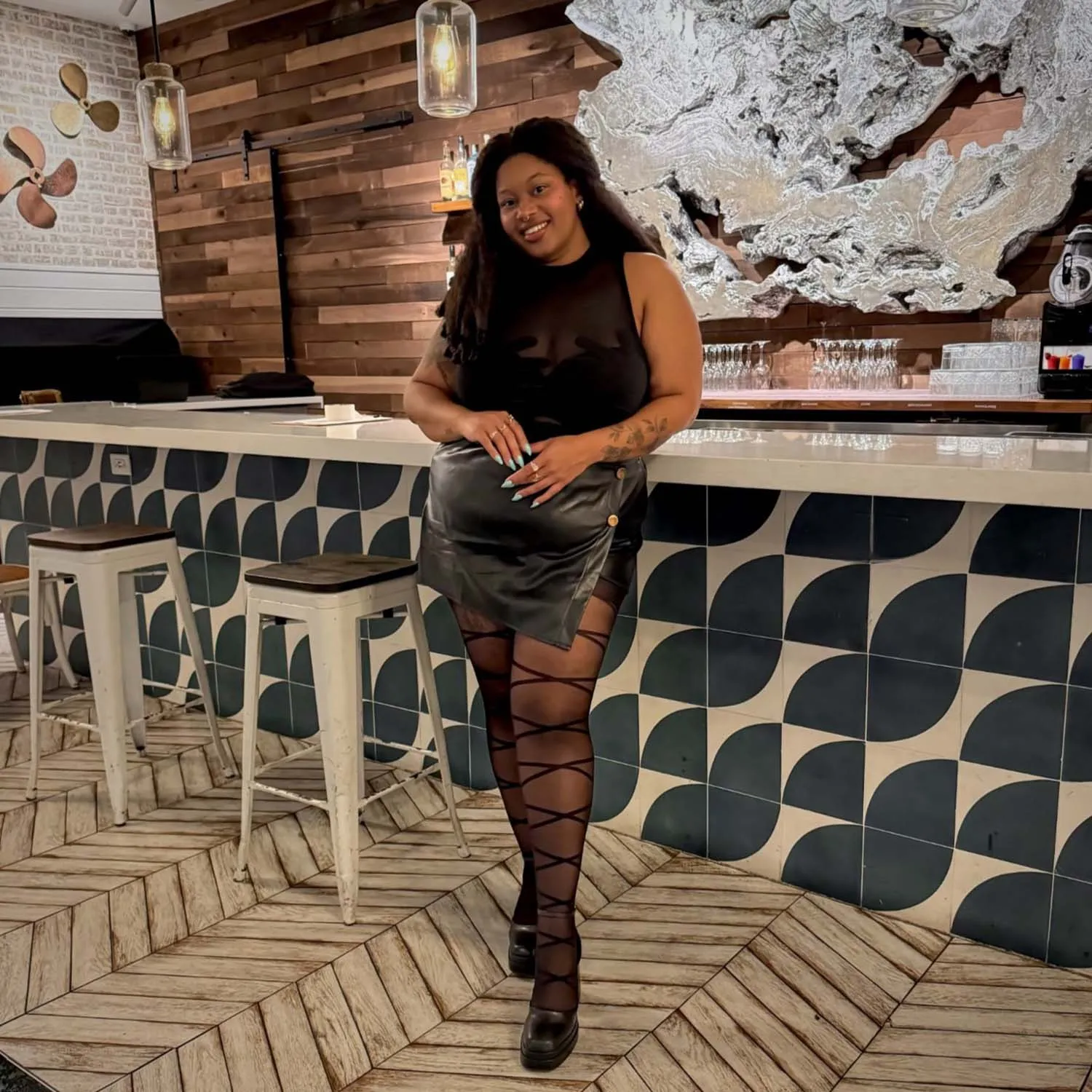 Twirl sold by Snag Tights product image thumbnail 4