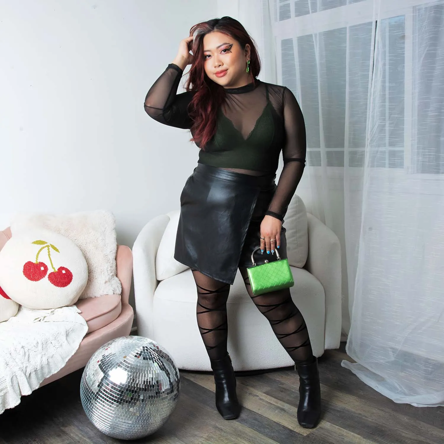 Twirl sold by Snag Tights product image thumbnail 5