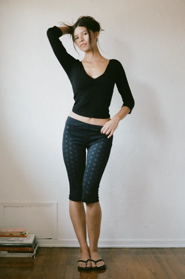 THE V-NECK TEE IN BLACK sold by Bella Venice product image thumbnail 3