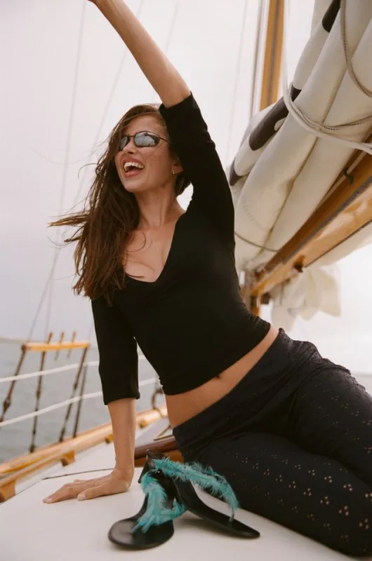 THE V-NECK TEE IN BLACK made by Bella Venice