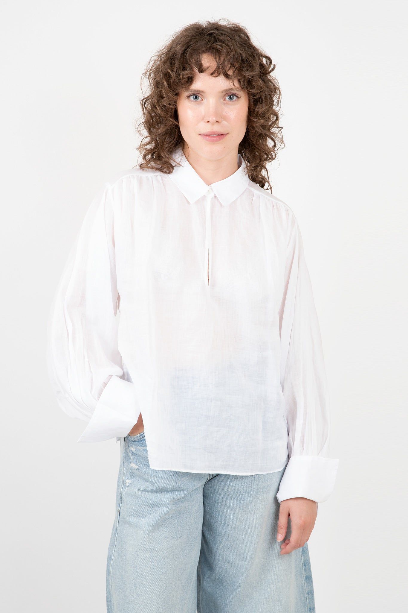 Keyhole Popover sold by Hills Dry Goods