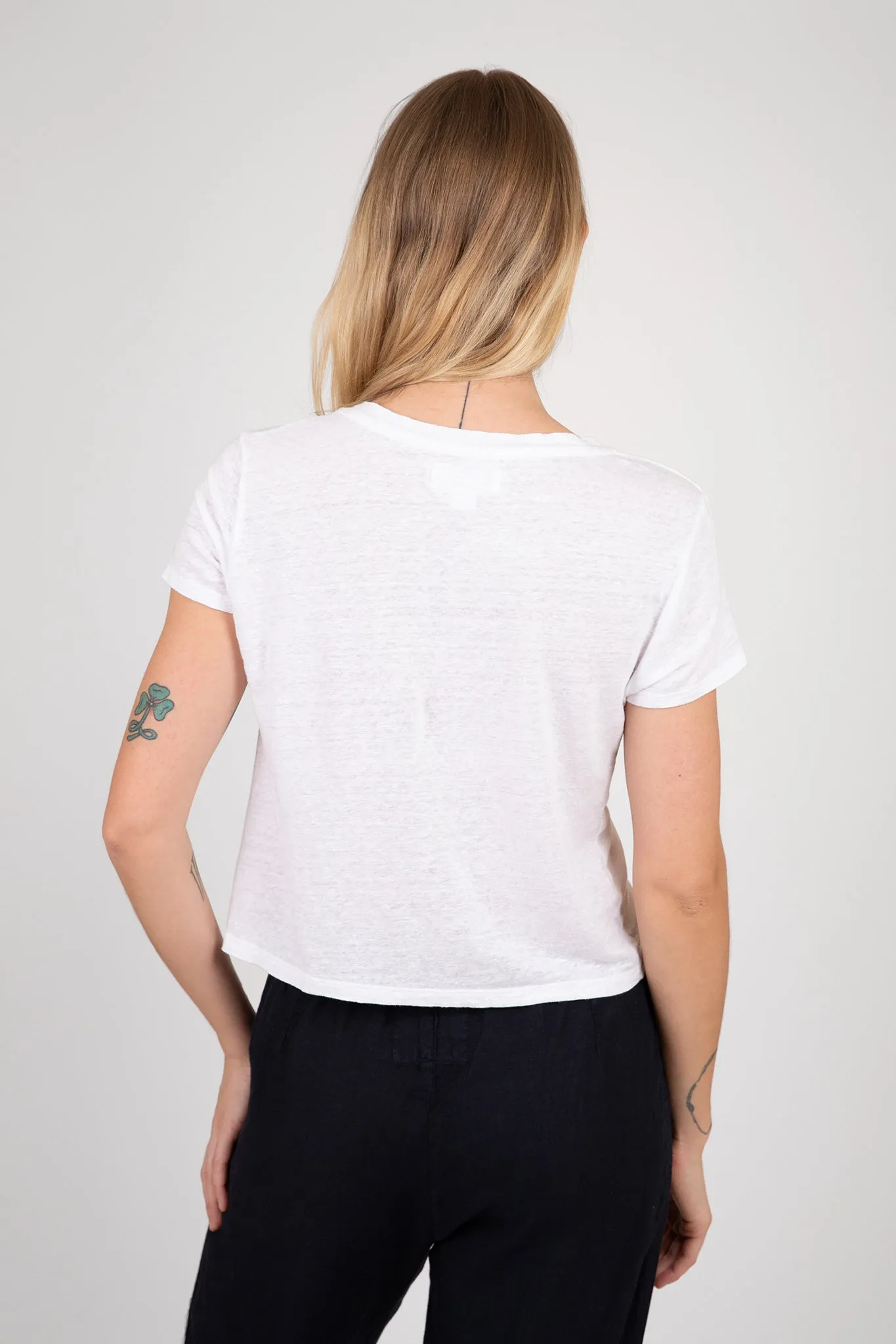 Amber Linen Short Sleeve V-Neck Tee sold by Hills Dry Goods product image thumbnail 4