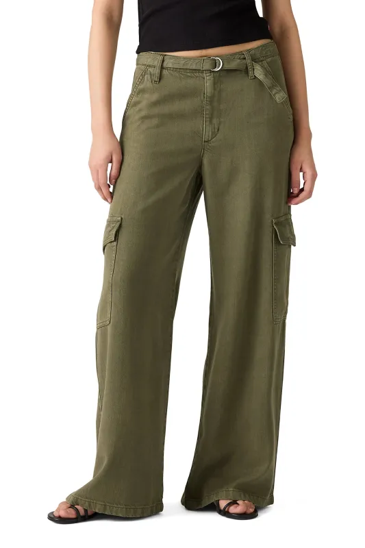 Baggy Dad Cargo Pant made by Levi's