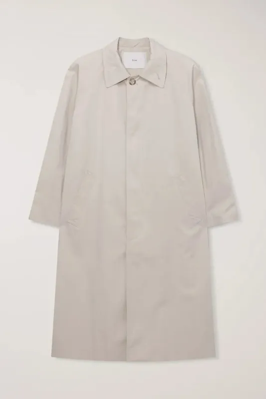 Refined Mac Coat made by Dunst