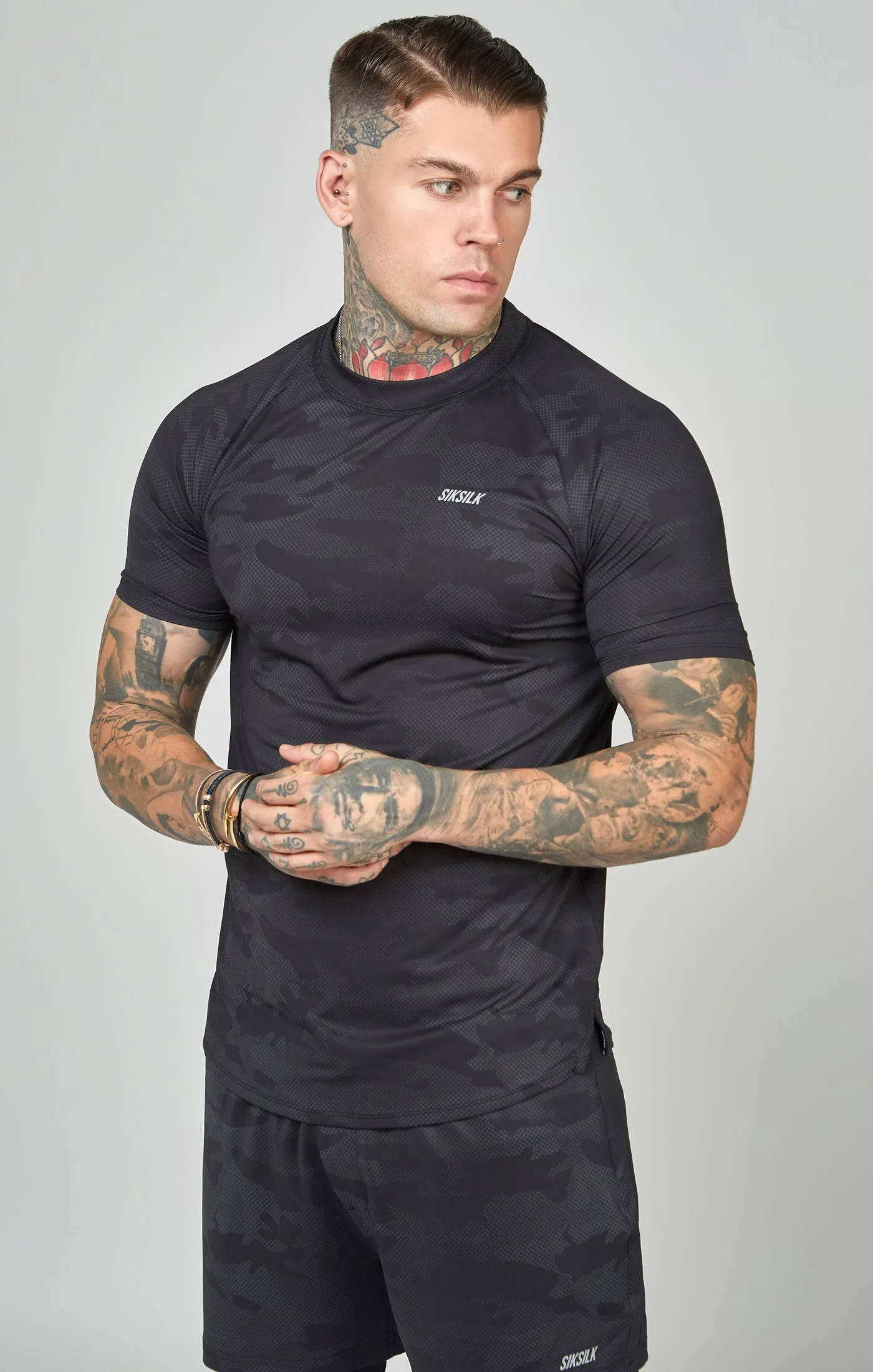 Camo Sports Curved Hem Muscle Fit T-Shirt sold by Siksilk product image thumbnail 4