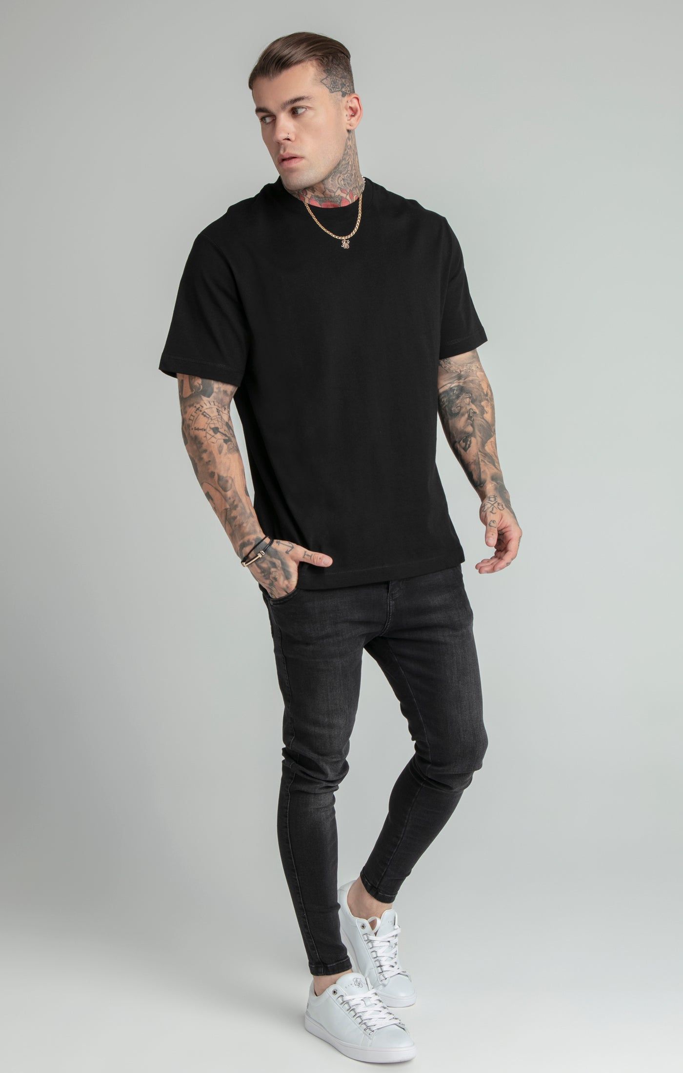 Black Gold Chain Relaxed Fit T-Shirt sold by Siksilk product image thumbnail 4