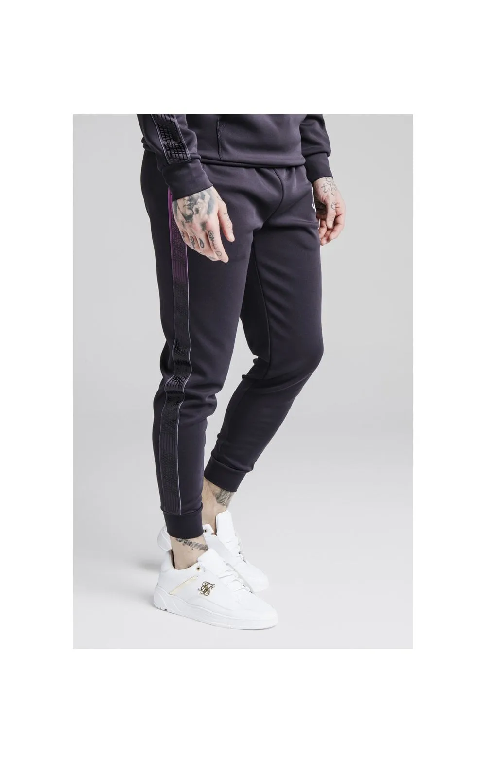 SikSilk Cuffed Cropped Fade Panel Runner Pants – Nine Iron sold by Siksilk product image thumbnail 3