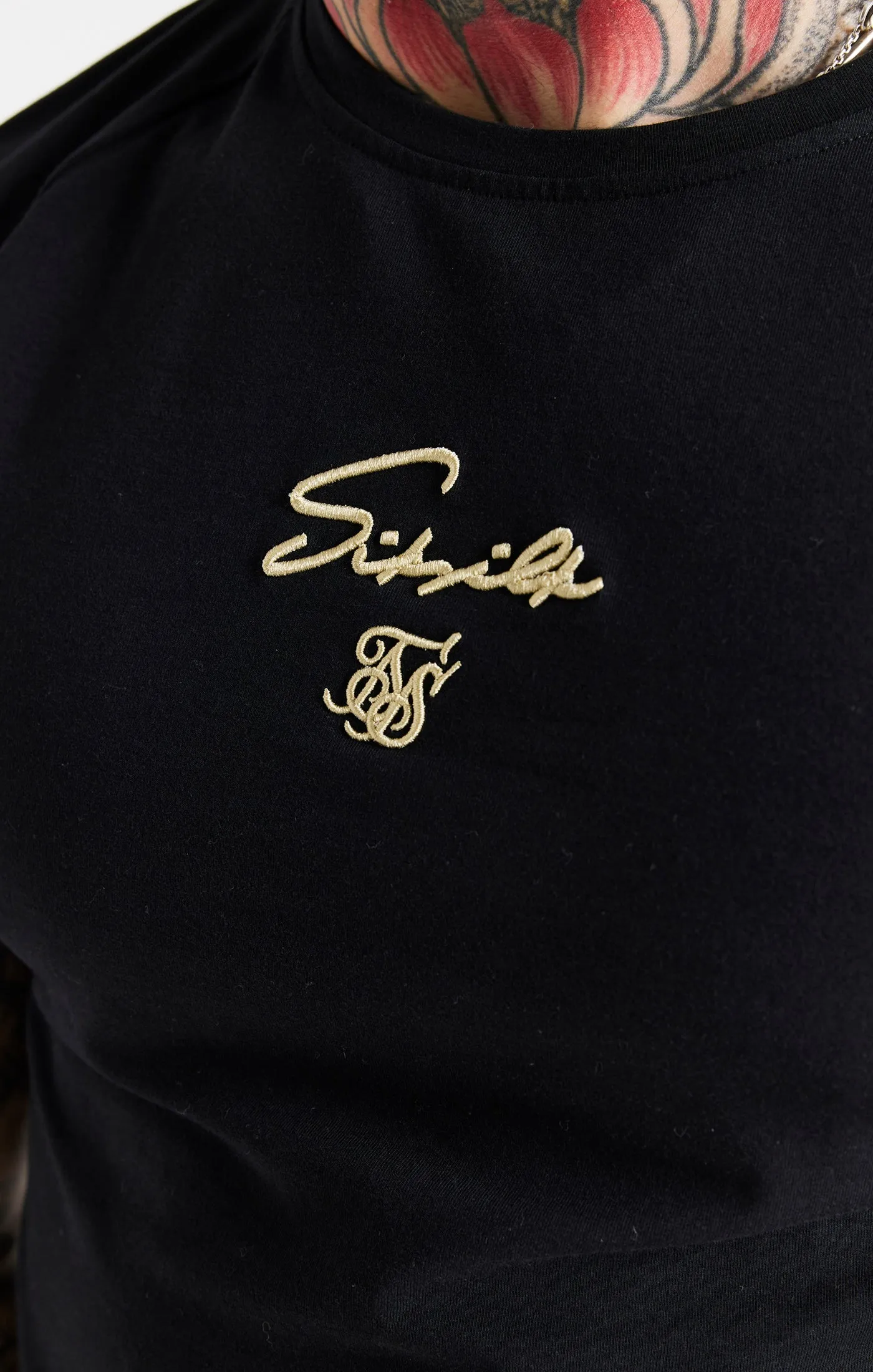 Black Raglan Muscle Fit T-Shirt sold by Siksilk product image thumbnail 2