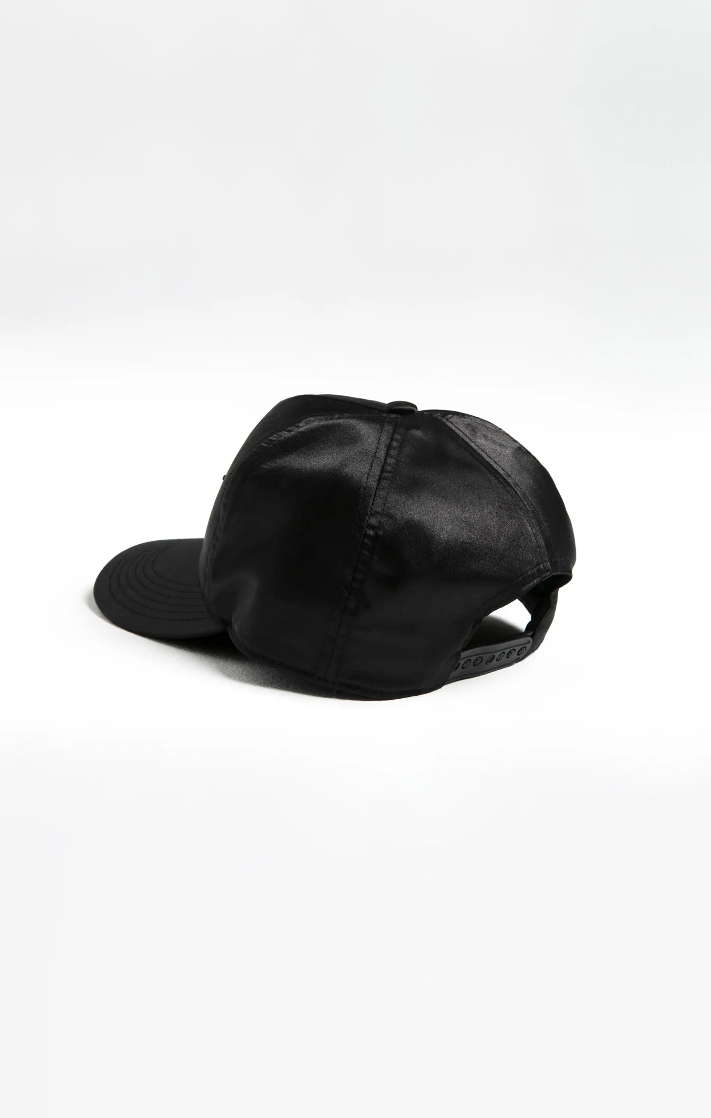 Black Full Trucker sold by Siksilk product image thumbnail 3