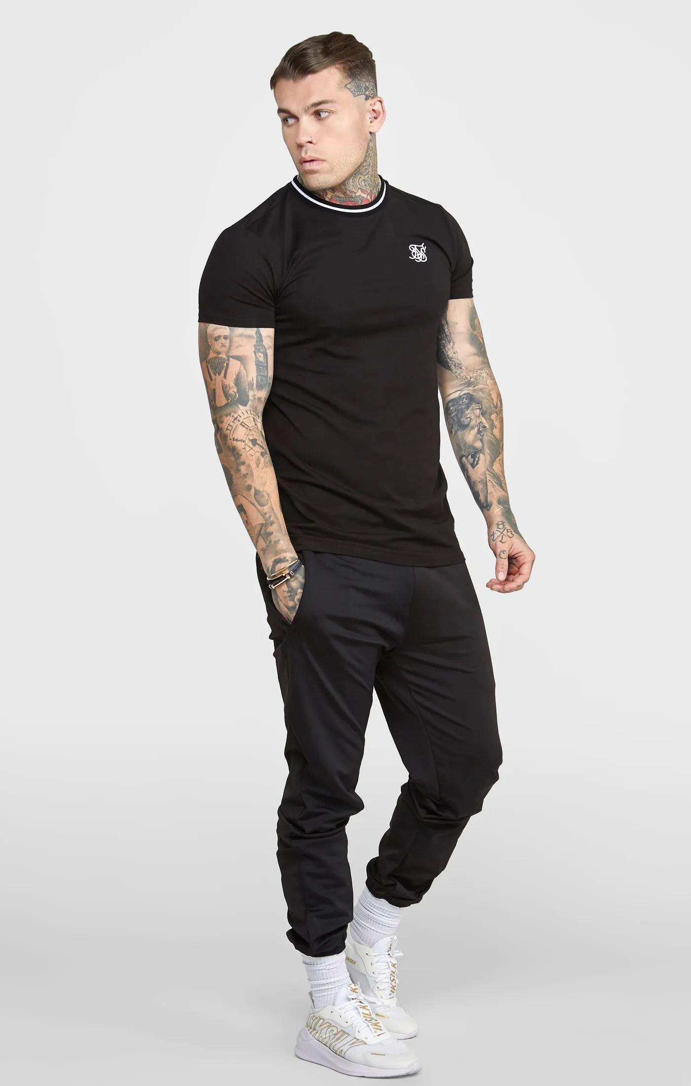 Black Gym Fit T-Shirt W Yarn Dyed Rib sold by Siksilk product image thumbnail 4